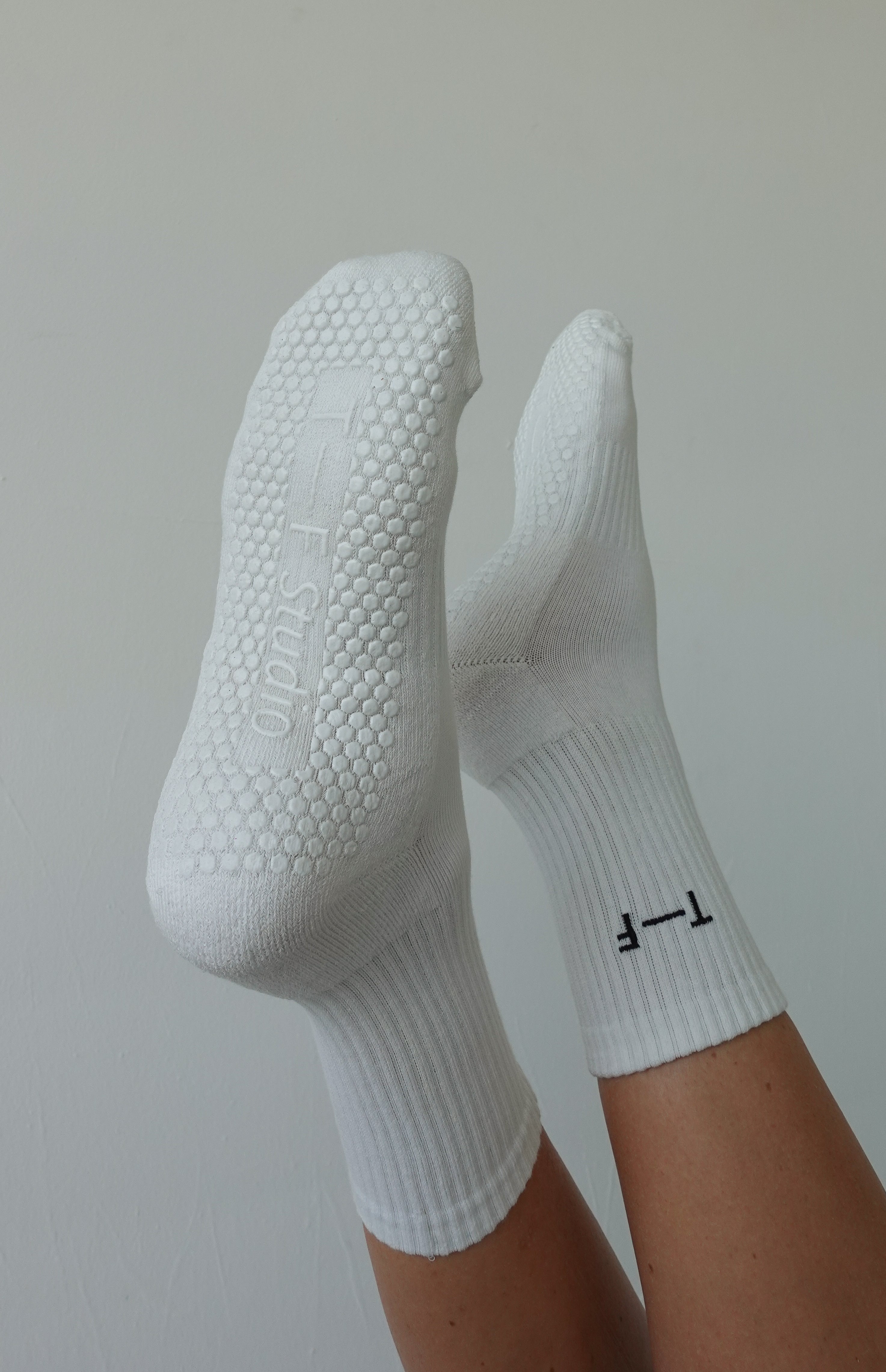 Oat Milk Pilates Grip Socks